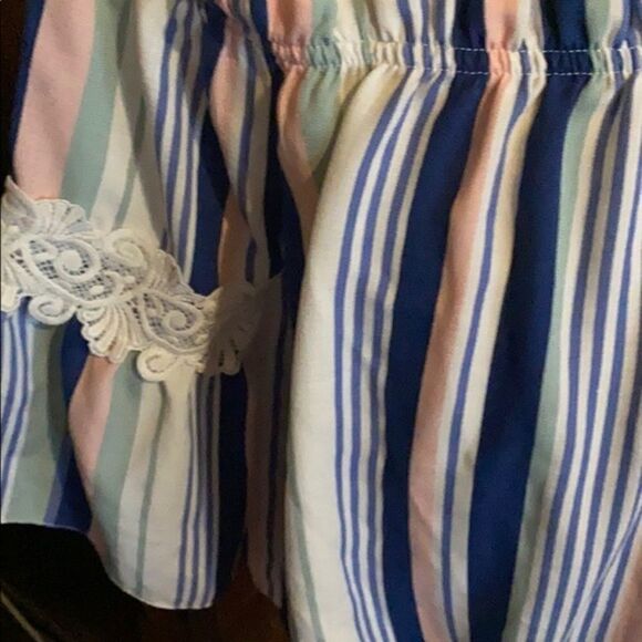 Off the Shoulder Girls Top - Picture 2 of 3